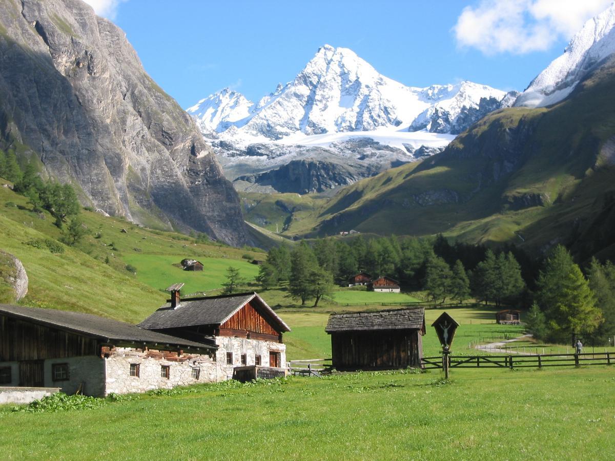 ホテルAlpengasthof Lucknerhaus Kals-am Großglockner エクステリア 写真